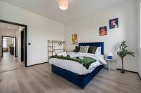 Three-Bedroom Apartment with Ocean View