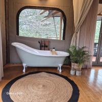 Queen Room with Garden View