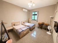 Hello Guest House - B&B Lugang