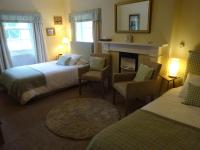 Camera Doppia con Letti Singoli con Bagno