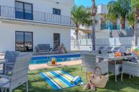 Viridian & Ochre Villas - 4 Beds Luxury Villas in Ayia Napa - Chambres d'hôtes Ayia Napa