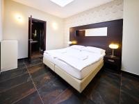 Appartamento con 3 Camere da Letto e Terrazza all'Ultimo Piano 
