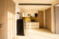 The Autumn House 2BHKNr MedantaNr Cyber City - B&B Gurugram