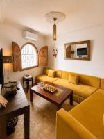 King Studio with Sofa Bed