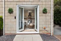 Stylish 2Bed Flat Leyland Near Worden Park - Bed and Breakfast Leyland