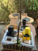 Cabanas Sonho Rosa - com banheira hidro e cesta de café cortesia na primeira manhã - Ferienwohnung Imbituba