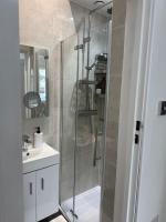 Christchurch sleeps four Central convenient location few mins from beaches and amenities - Bed and Breakfast Christchurch