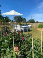 House with large garden, near the sea in Saltnes - B&B Fredrikstad