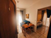 Eleni's Apartments Igoumenitsa - Γκαρσονιέρα 1ου ορόφου επιπλωμένη, εξωπλισμένη - Chambres d'hôtes Igoumenitsa