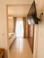 Eleni's Apartments Igoumenitsa - Γκαρσονιέρα 1ου ορόφου επιπλωμένη, εξωπλισμένη - Chambres d'hôtes Igoumenitsa