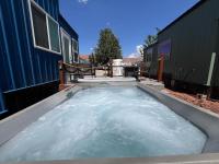 Tiny Home with Private Hot Tub, Zion Adventure Base - B&B Apple Valley