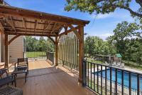 Private Heated Pool, Sleeps 18, Game Room & Outdoor Living - B&B Camdenton
