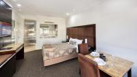 Fully self contained 