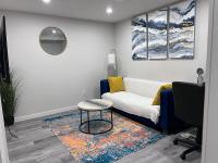 Cozy Modern one Bedroom suite in elerslie - B&B Edmonton