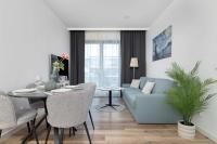Stylish Apartment for 4 Guests with Balcony and Parking by Renters Prestige - Ferienwohnung Kattowitz