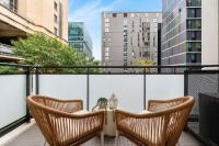2BD Apartment with Parking - 3 Min Walk to Station , Sydney CBD - B&B Sydney
