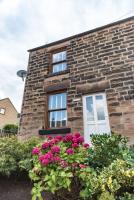 Two Ways - Edge of Peak District near Matlock - B&B Tansley