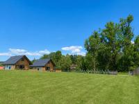 BiesCzadowe Domki - B&B Ustrzyki Dolne