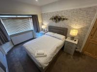 Family retreat - Bed and Breakfast Saltney