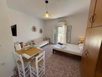 Nion Stays - B&B Katápola