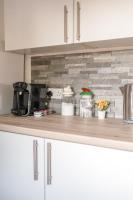 Family & Contractor Stay Sleeps 6 Free Parking - Bed and Breakfast Laytham