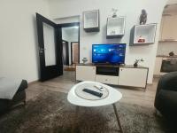 Apartment in the heart of Tirana , Bllok - Chambres d'hôtes Tirana