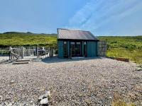 The Loom Shed - B&B Tarbert