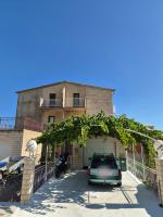 Apartmani Bogomir - B&B Igrane