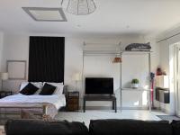 The Hideaway - Secluded Studio Annexe - B&B Cambourne