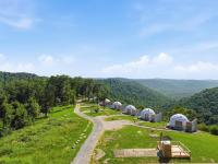 "Cloud Chaser" - The Overlook LUX Dome - RRG - B&B Stanton