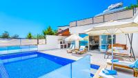 Secluded Sea-View Family Escape Villa Bella 3 Lale - B&B Üzümlü