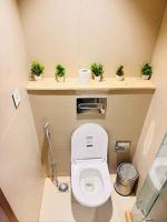 Cozy And Modern Big 1RK Couple And Family Friendly - Bed and Breakfast Gurgaon