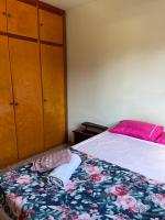 Apartamento simples no centro de Lavras com garagem - Ferienwohnung Lavras