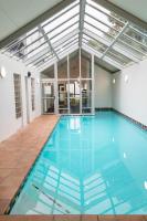 Ground Floor Apartment CBD - Pool, Gym & Parking - B&B Christchurch