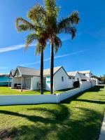 Waterfront U4 - Panoramic Ocean & River Views Centrally Located -Luxury Multi-level Accommodation - B&B Kalbarri