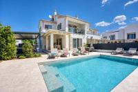 Villa Aria with heated Pool and Whirlpool - Happy Rentals - Ferienwohnung Poreč