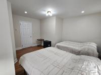 Two Bedroom Apartment with Parking 5 to 10 Min to PATH for NYC - Chambres d'hôtes Harrison