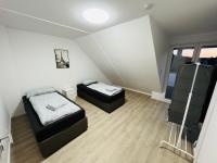 Big House I 22 Beds I 12 Rooms I Wifi I Parking - Chambres d'hôtes Paderborn