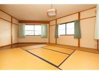 Lake Kawaguchi Rental Villa Tozawa Center - Vacation STAY 46658v - Chambres d'hôtes Ōishi
