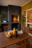 Loddey's Self Catering Units by Beach Collection Winelands - B&B Strand
