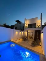 42, Zejtun - entire house with private pool - Bed and Breakfast Żejtun