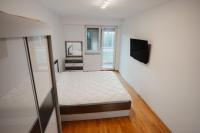 The Red Lounge - B&B Strumica