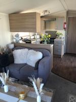 Stylish 8 berth caravan at Ty Mawr Holiday Park, North Wales ref 86008L - Chambres d'hôtes Kinmel Bay