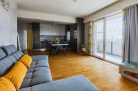 Velis Apt - Sky views - 2 bed - Balcony - Parking - B&B Satu Mare