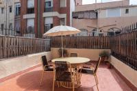 Sunny Apartment with Private Terrace in Gracia, Barcelona - B&B Barcelona