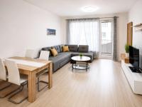 Family Haven - 45 min to Vienna & Free Parking - B&B Bratislava