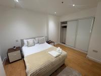 Executive 1 Bedroom Apartment- East Croydon - Bed and Breakfast Croydon