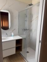 Driepersoonskamer met Eigen Badkamer