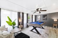 Hot Tub Nr Airport Yard BBQ Swing Set Pool Table - B&B San Antonio