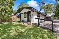 3 Bedroom Home - Hot Tub - Firepit - Game room - B&B Fredericksburg